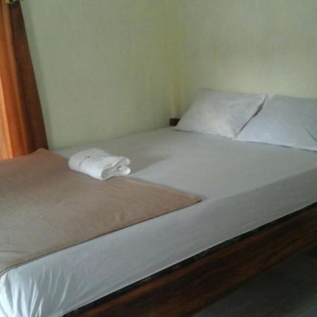 Pedek Homestay Прайя Экстерьер фото